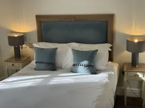 The Old Fourpenny Shop Hotel - Habitación