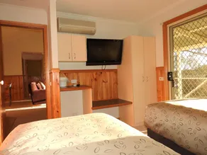 Golden Heritage Cottages - Zimmer