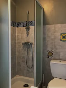 Contact Hotel Les Montois - Bathroom
