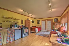 Forest Fantasy: Pet-Friendly Smoky Mtn Escape! - Innvendig