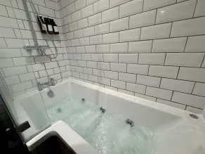 The Old Stables - Bathroom