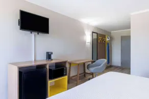 Days Inn & Suites by Wyndham Fort Bragg/Cross Creek Mall - Chambre