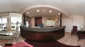Super 8 by Wyndham Oklahoma Fairgrounds - Lobby