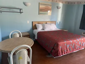 Chester Inn Motel - Près de Adventure City - Chambre