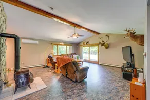 Wooded Applegate Retreat w/ Private Trail Access - Interiør