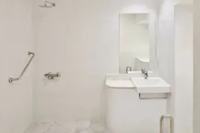 Fairfield by Marriott Bengaluru Whitefield - Bathroom