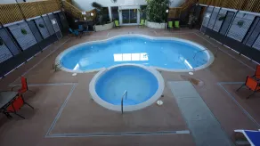 Ramada by Wyndham Medicine Hat - Piscine