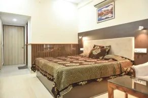 Munish Resorts - Rum