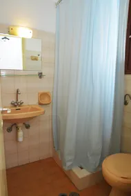 Joanna Apartments - Baño