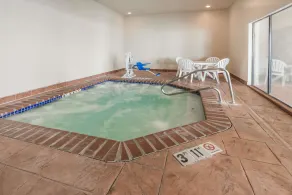 Wingate by Wyndham New Braunfels - Piscine