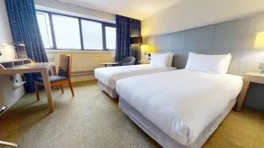 Holiday Inn Cardiff City Centre by IHG - Room