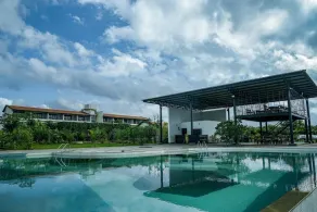 Dandeli Premium River Resort - Piscina