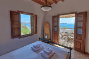 Allotina Houses - Room