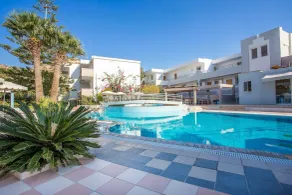 Irinna Hotel-Apartments - Piscine