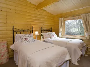 Cherbridge Lodges - Riverside lodges, short lets (business or holidays) - Chambre