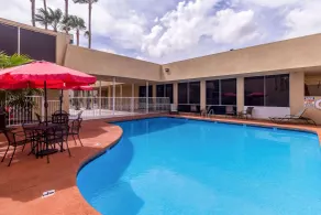 Clarion Inn near McAllen Airport - Piscine