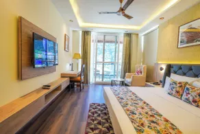 Carom Hotel Manali - Camera