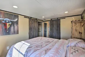 Boyd Countryside Cabin w/ Patio & Farm Views - Interiör