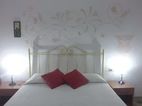 Orpheus - Room