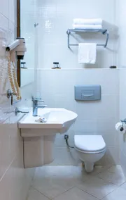 FİLA OTEL AYVALIK - Baño