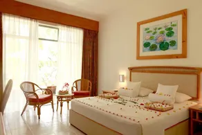 The Oasis Beach Resort - Room