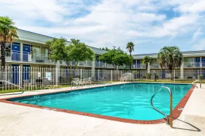 Motel 6-Natchitoches, LA - Piscine
