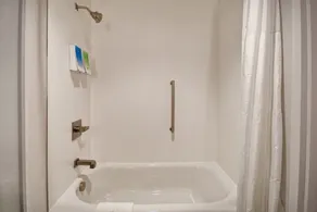 Home2 Suites by Hilton San Francisco Airport North - Salle de bain