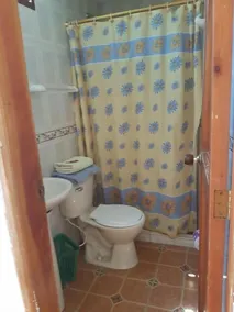 Hostal Dumbira - Bathroom