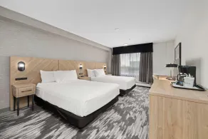 Sandman Hotel Calgary Airport - Room