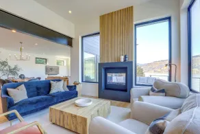 Private Hot Tub! Luxe Hood River Retreat Near Dtwn - Interiør