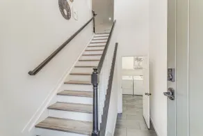 Seasonal Pool, Balcony: Quiet & Cozy Aurora Condo! - Innvendig