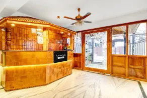 Super Townhouse Rajbagh Formerly Hotel Modern - Lobby