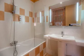 Comfort Hotel Regina - Salle de bain