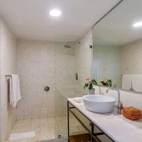 Cape Standard Guest House - Bathroom