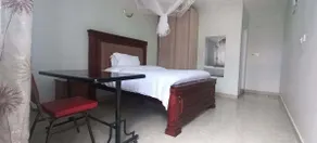 J & J Olosho Hotel - Room