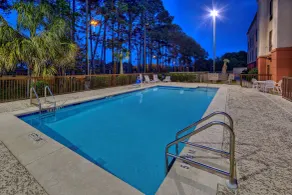 Hampton Inn Quincy - Pool