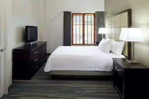 Homewood Suites by Hilton Mont-Tremblant Resort - Chambre