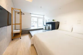 Hotelshere-Ximen - Room