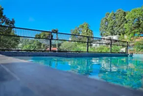 Oak Ray La Ella Breeze - Pool