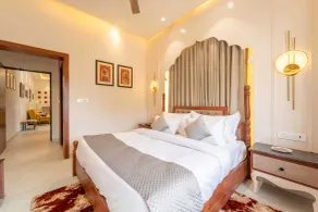 Geeta Bagh Estate - Luxury Farm Retreat with Pool, Pushkar - Værelse