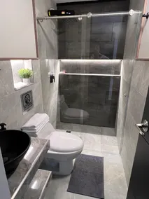Aerosuites & SkyHub - Badezimmer