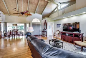 Honomu Home w/ Screened Lanai + Ocean Views! - Interiør