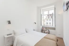 Lisbon Old Town Guest House - Chambre