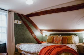 Charming Historic Lake's Region Retreat - Værelse