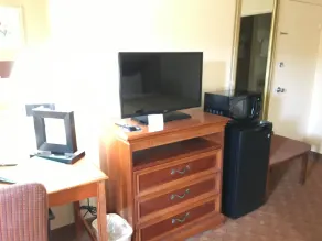 Quality Inn & Suites Hanes Mall - Chambre