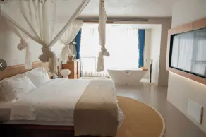 TANG House - Room