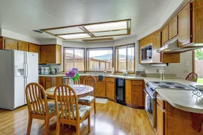 2-unit Family Combo, Walk to Downtown Sequim! - Interiør