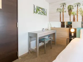 Comfort Inn Naha Tomari Port - Chambre