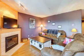 Stunning Mountain Views: Silverthorne Condo! - Interior