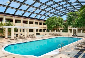 Best Western Plus Milwaukee Airport Hotel & Conference Center - Pool